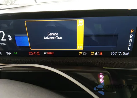 2022 Ford Mustang Mach-E Premium z USA, uszkodzony, nr VIN 3FMTK3SU3NMA15570